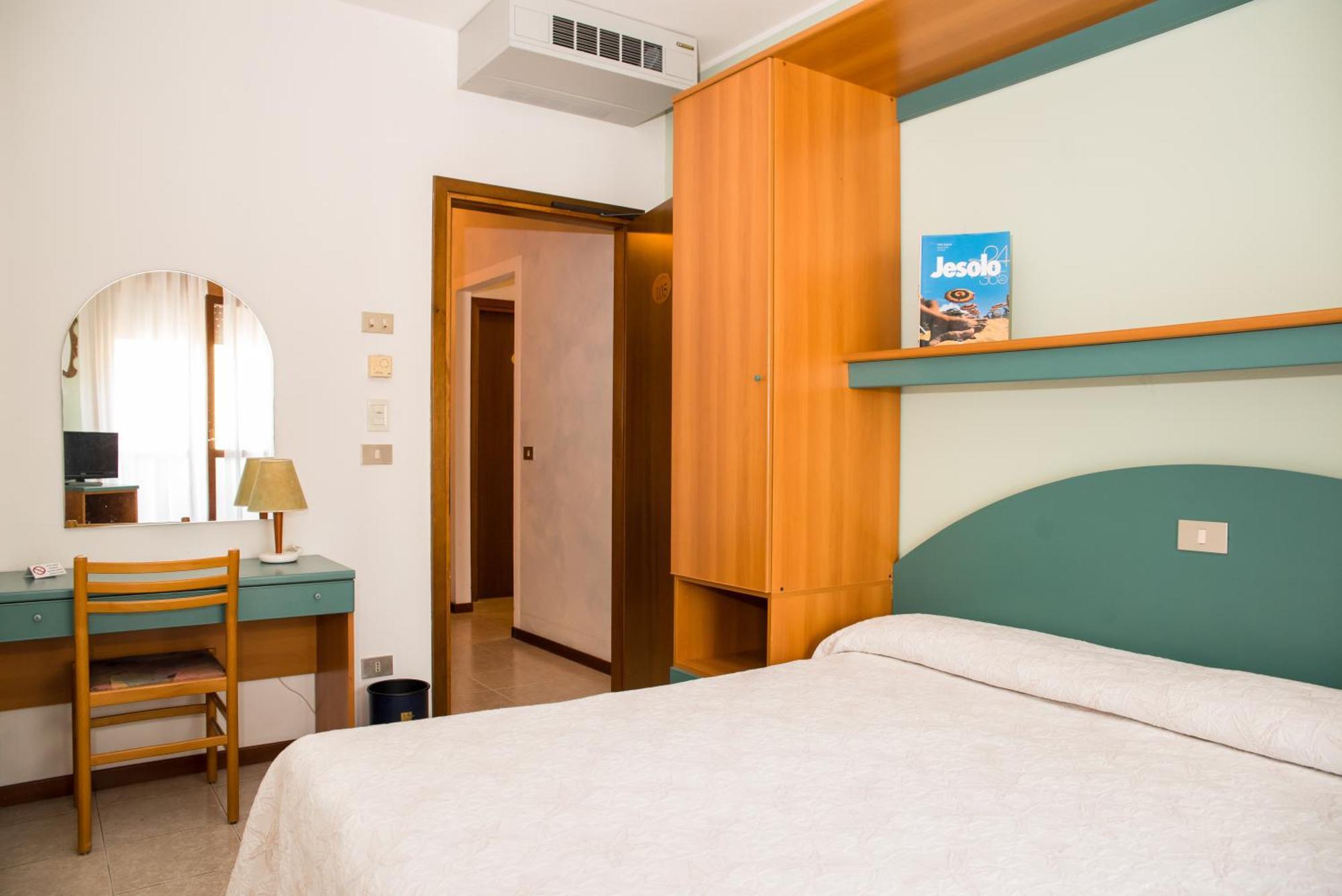 Albergo Ridente Лидо ди Йезоло Екстериор снимка